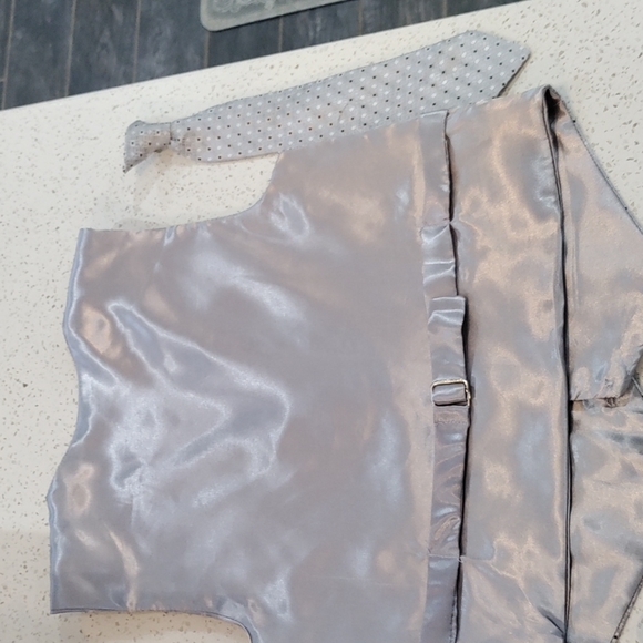 James Morgan Kids Vest -  Sz 7 Boys (Silver/Black) - Picture 2 of 6